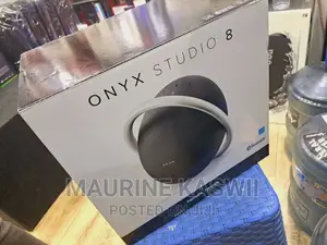 Harman Kardon Onyx Studio 8 | Studio