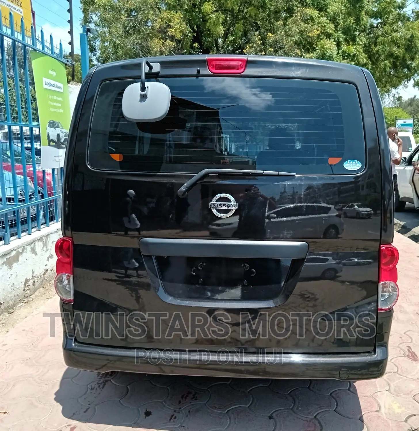 Nissan NV200 SV 2017 Brown