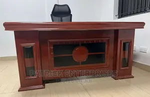 Executive Imported Office Desk 1.6 MTRS
