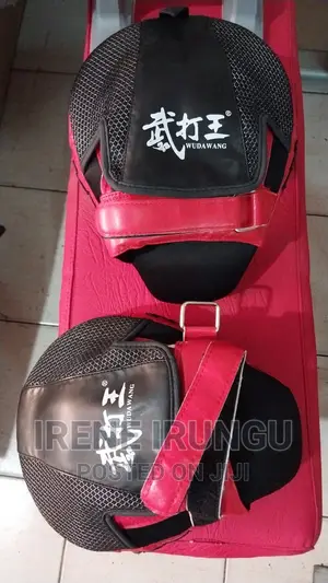 Boxing Pads, Adjustable Wrap at the Back