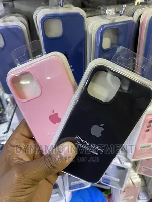 Apple iPhone 13 Silicone Case/Cover