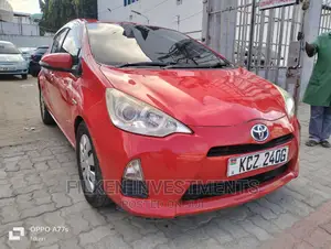 Toyota Aqua 2013 Red