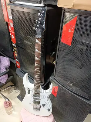 Solo White Guitar