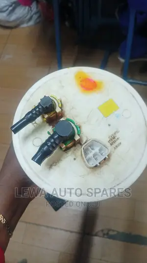 Fuel Pump For Toyota Prado 120 – Ex Japan – Reliable & Clean