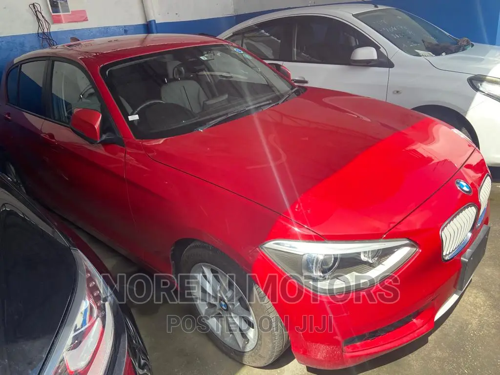BMW 118i 2016 Red