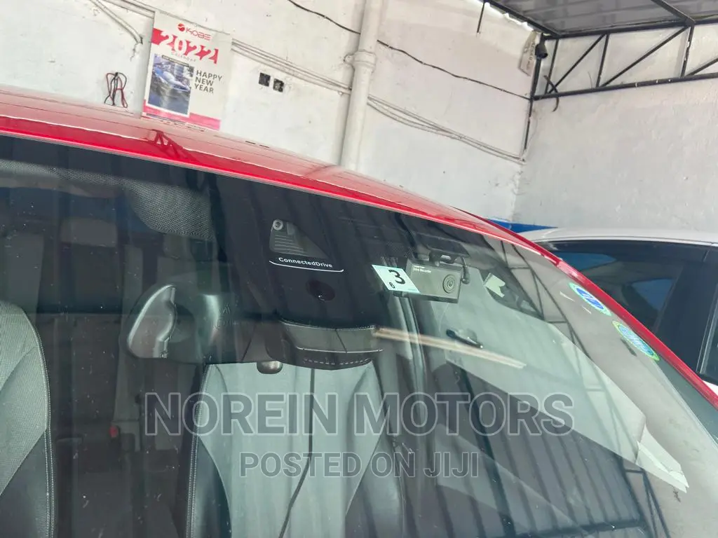 BMW 118i 2016 Red