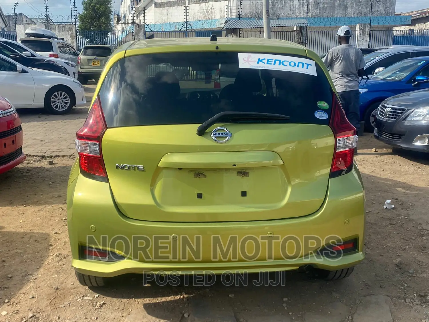 Nissan Note 2016 Yellow