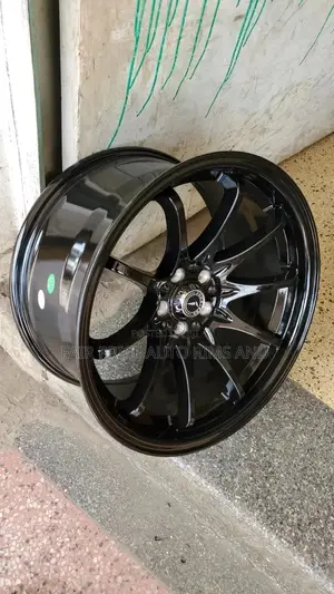 Size 16 Offset Rims Black Grey and Hyper Silver.