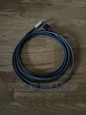 Official Apple USB-C to Magsafe 3 Cable (2m) - Midnight