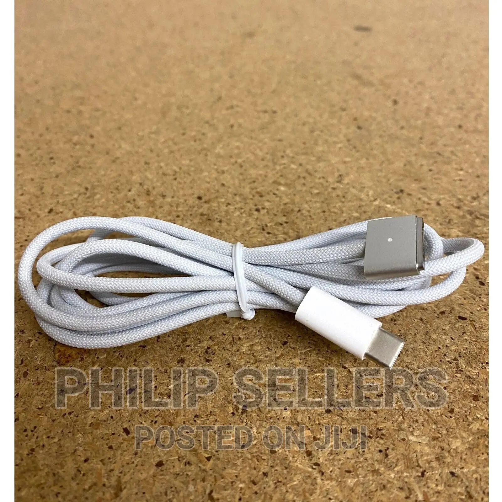 Genuine Apple USB-C to Magsafe 3 Mackbook Pro Official Magne