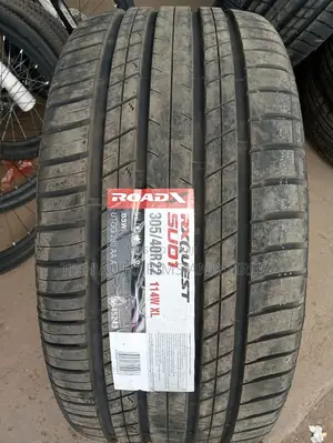 305/40r22 Roadx Tire