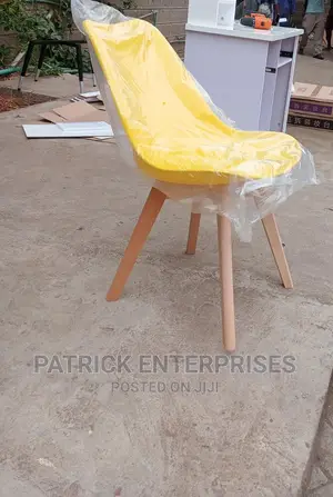 Imported Morden Padded Portable Eames Chairs