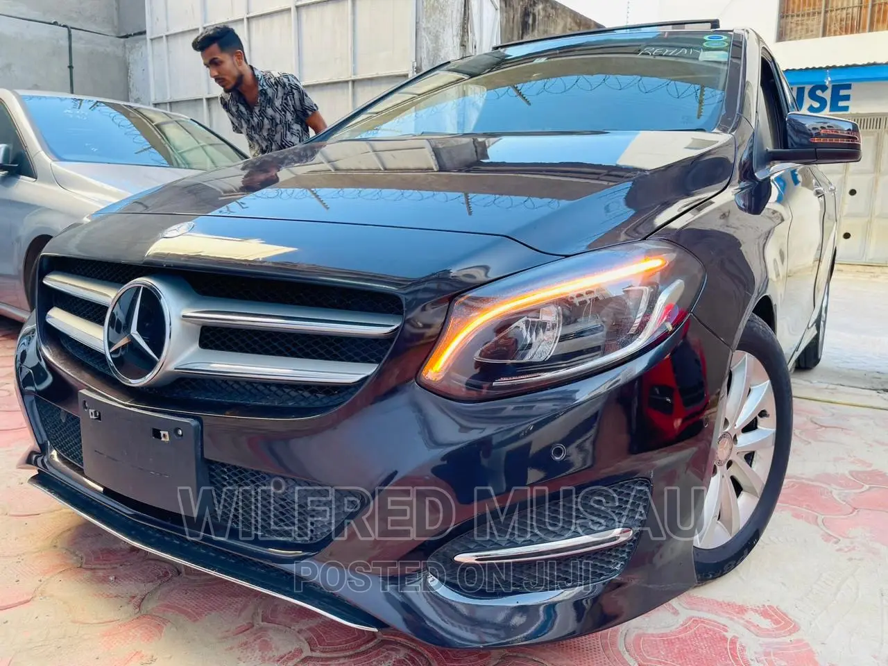 Mercedes-Benz E200 2017 Black