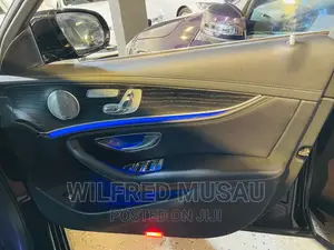 Mercedes-Benz E200 2017 Black
