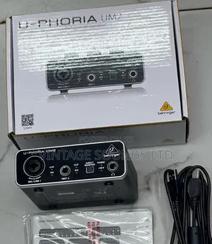 Studio Behringer Soundcard Um2 Audio Interface