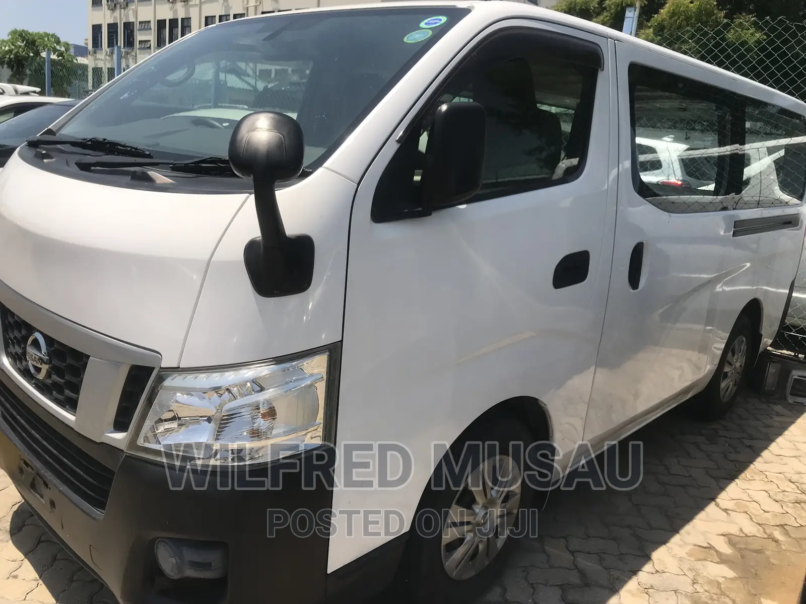 Nissan Caravan (Urvan) 2015 White