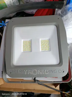 Tronic Floodlight 100wts Grey