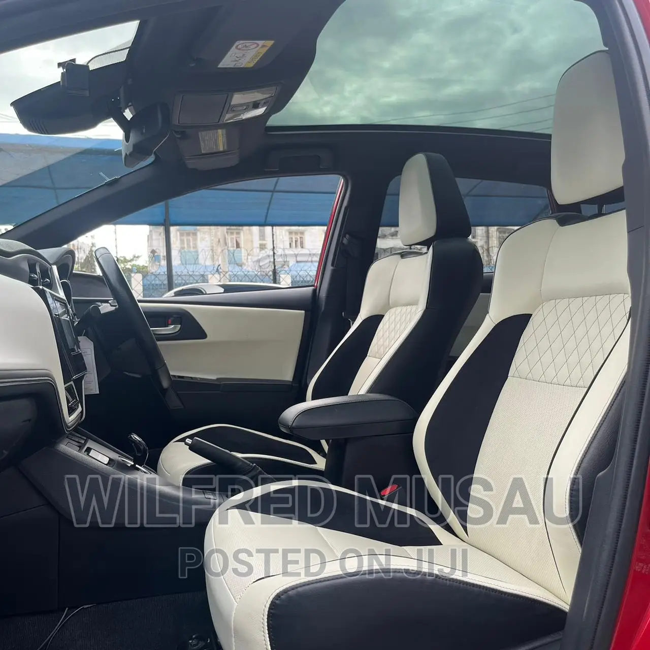 Toyota Auris 2016 Red