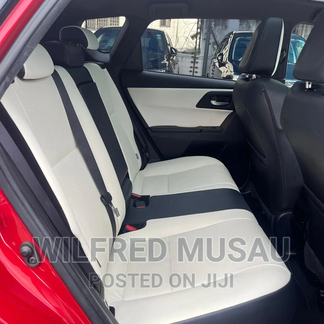 Toyota Auris 2016 Red