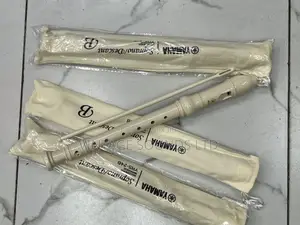 Yamaha Yrs-24b Soprano/Descant Recorder