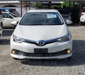 Toyota Auris 2016 White