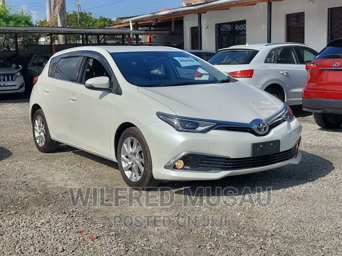Toyota Auris 2016 White