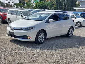 Toyota Auris 2016 White