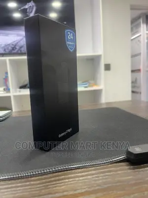 New Samsung Galaxy Z Flip5 256 GB Black