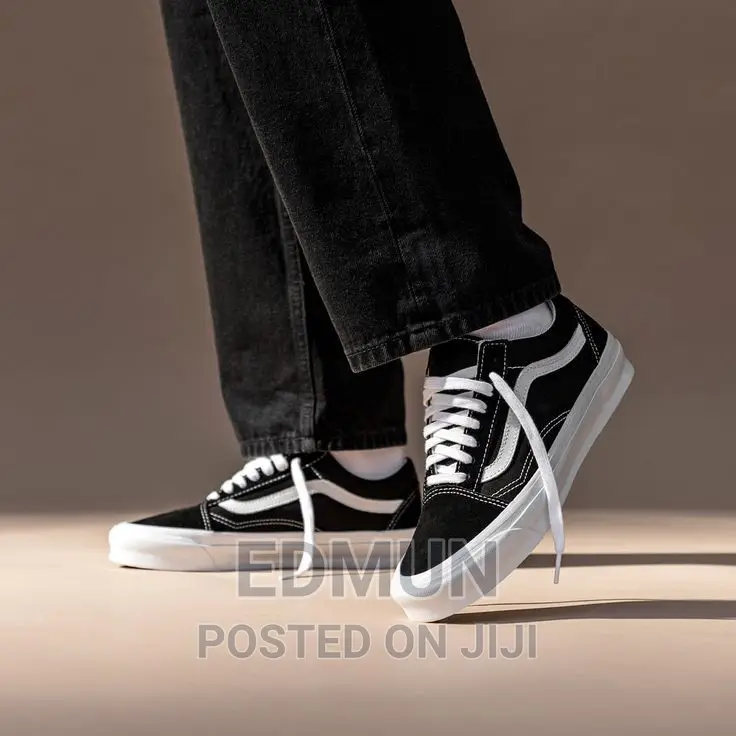 Classic Old Skool Skater Vans