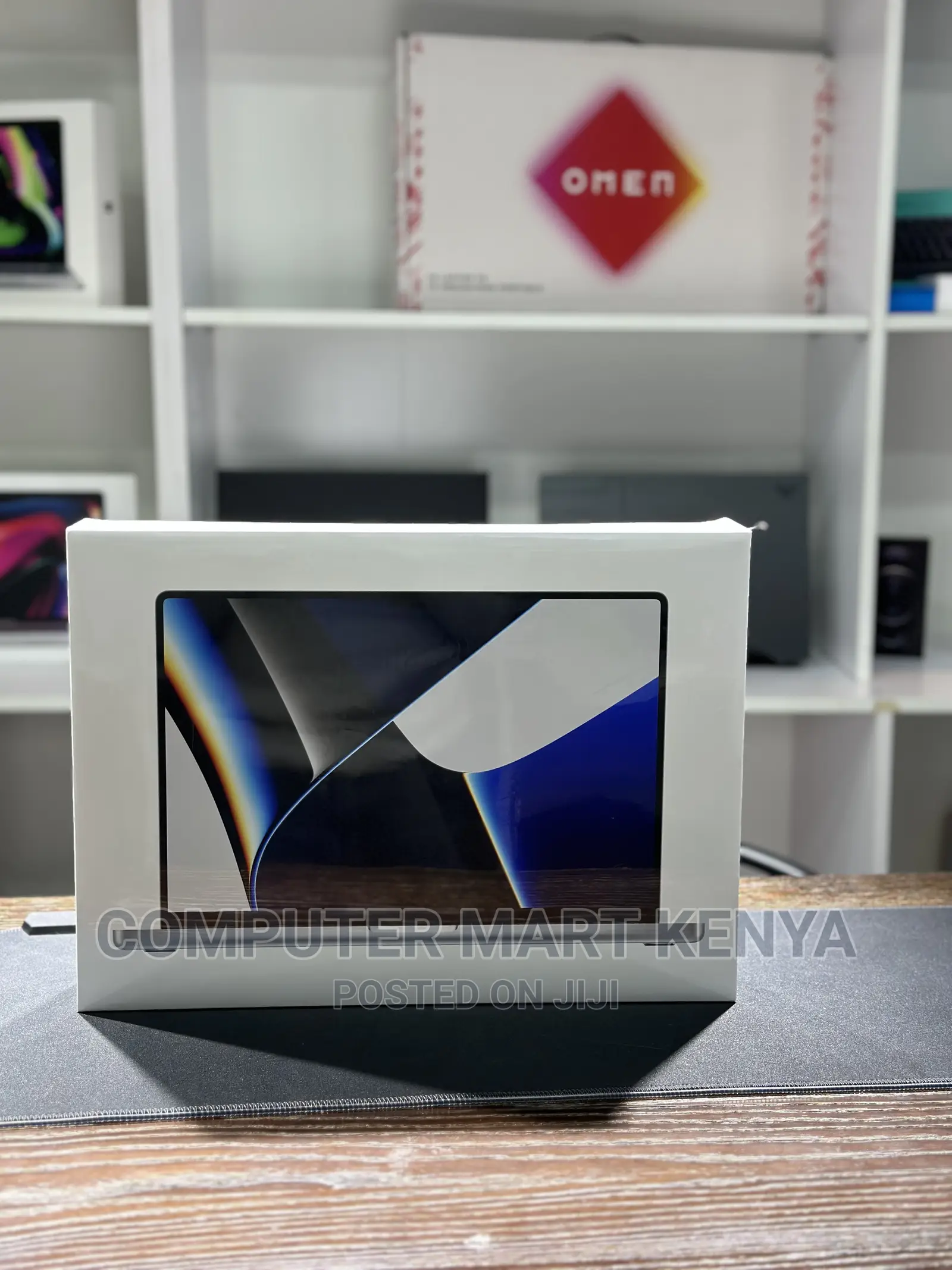 New Laptop Apple MacBook Pro 64GB Apple M1 Max SSD 4T