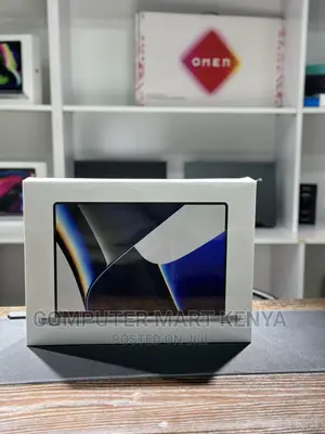 New Laptop Apple MacBook Pro 64GB Apple M1 Max SSD 4T