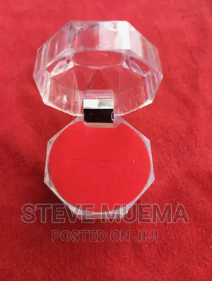 Acrylic Crystal Ring Box.