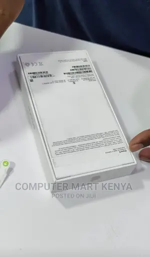New Apple iPhone 13 128 GB White