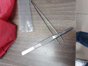 Dissecting Forceps- Toothed and Non Toothed.