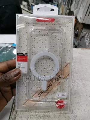 For iPhone 15 Pro Clear Case Mag Cover