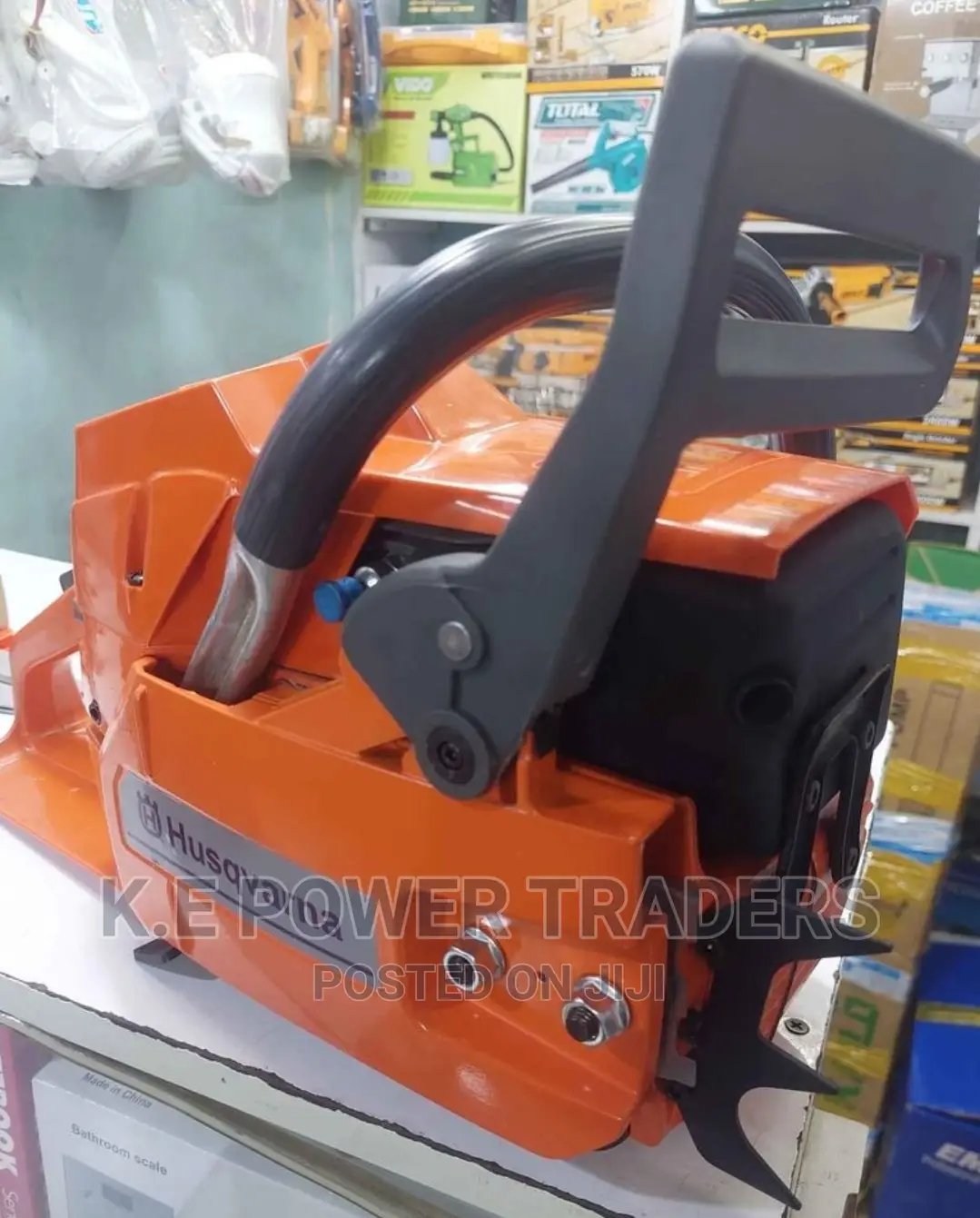 Robust and Powerful 272xp Husqvarna Powersaw