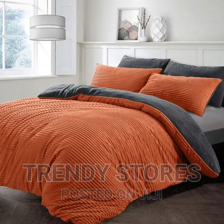 6*7 Weaver Bird Velvet Duvet