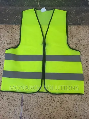 Zipped Reflectpor Vest.