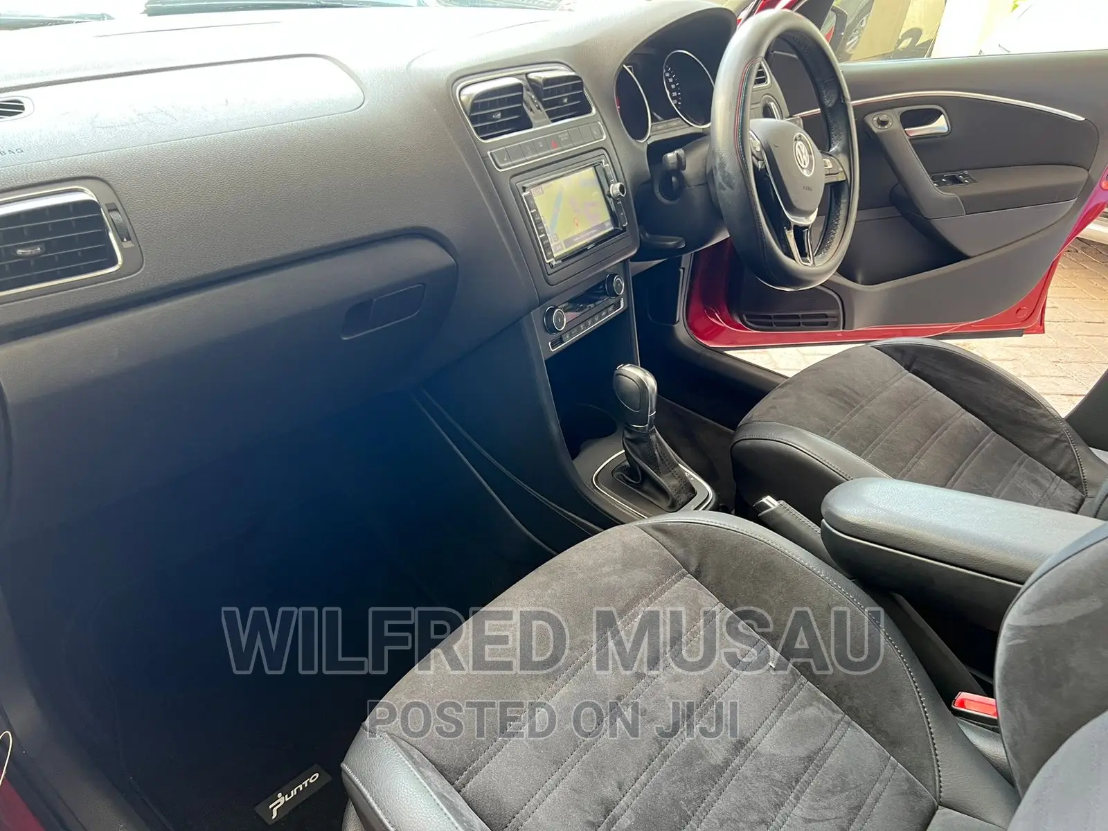 Volkswagen Polo 2016 Red
