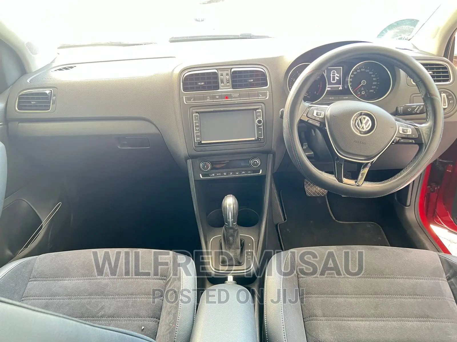Volkswagen Polo 2016 Red