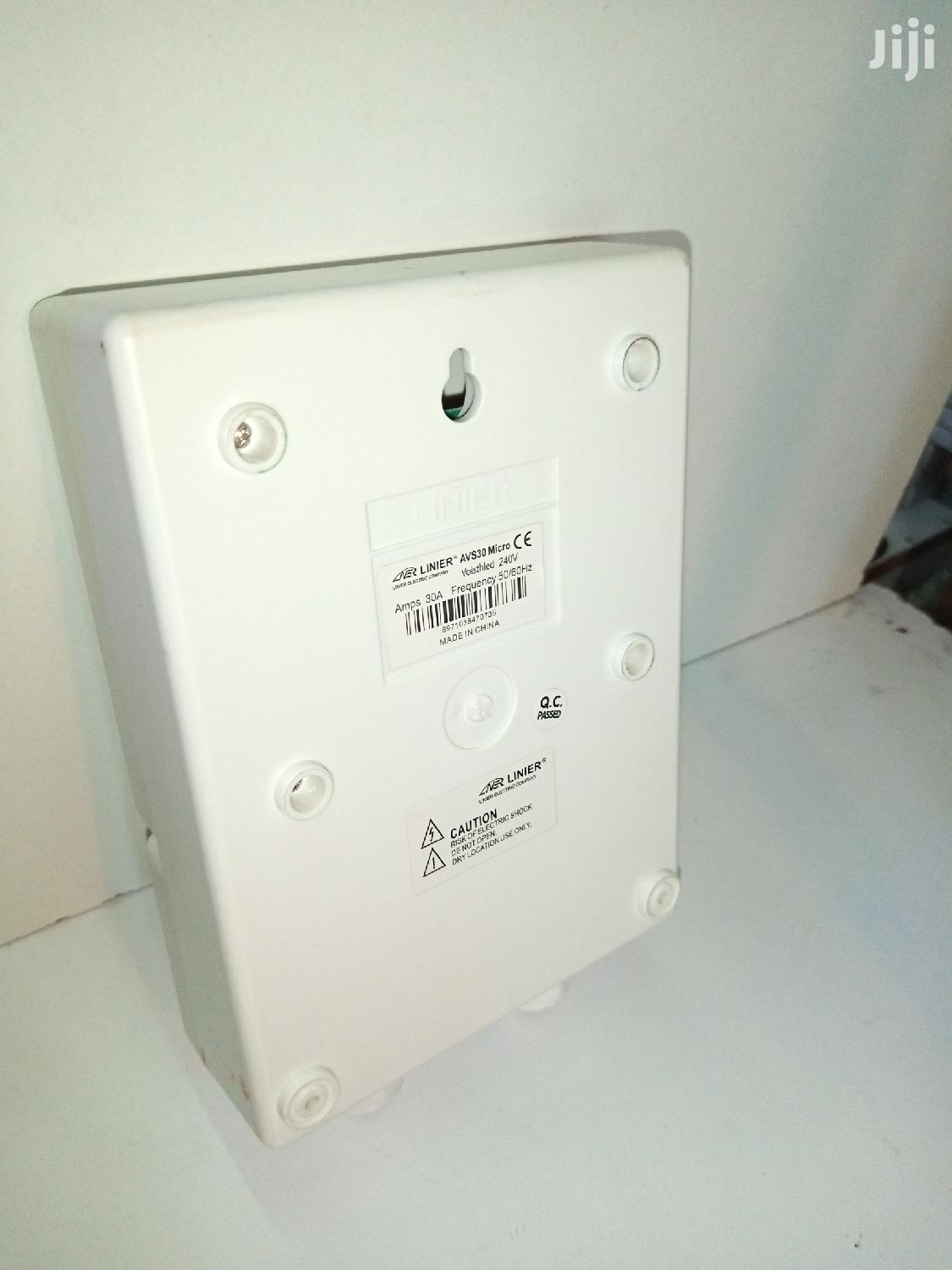 Avs 3oa, Automatic Voltage Stabilizer