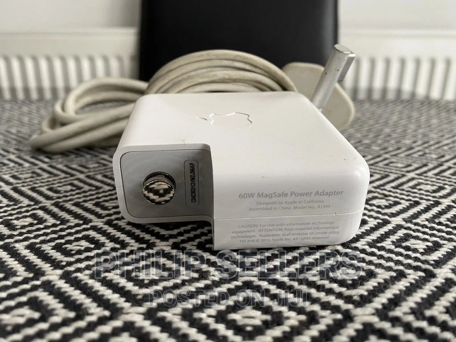 Genuine Original Apple 60W Macbook Pro 13" Magsafe 1 Power A