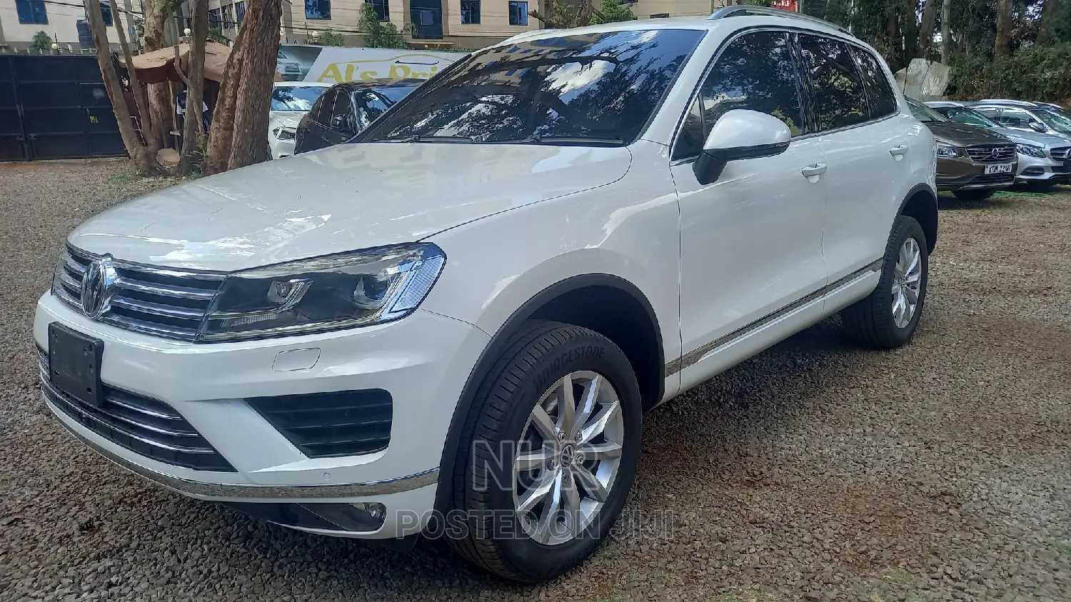Volkswagen Touareg 2016 White