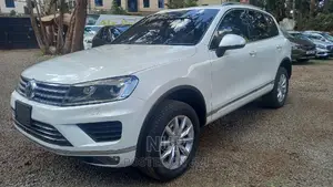 Volkswagen Touareg 2016 White
