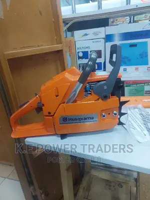 Lightweight Powerful 272xp Husqvarna Brazilian Powersaw