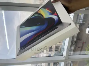 New Laptop Apple MacBook Pro 16GB Apple M2 SSD 1T