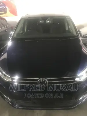 Volkswagen Touran 2016 Blue