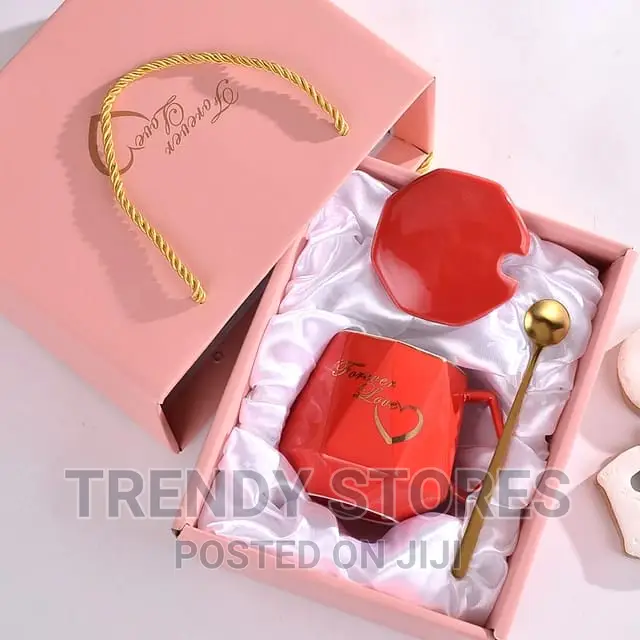 Diamond Shape Ceramic Cup Set Gift Box