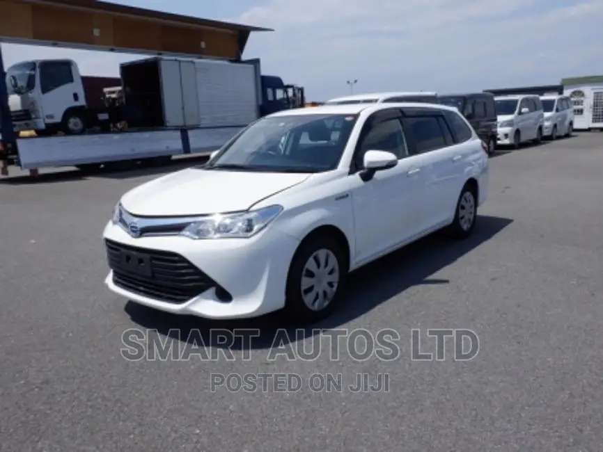 Toyota Corolla Fielder 2016 White
