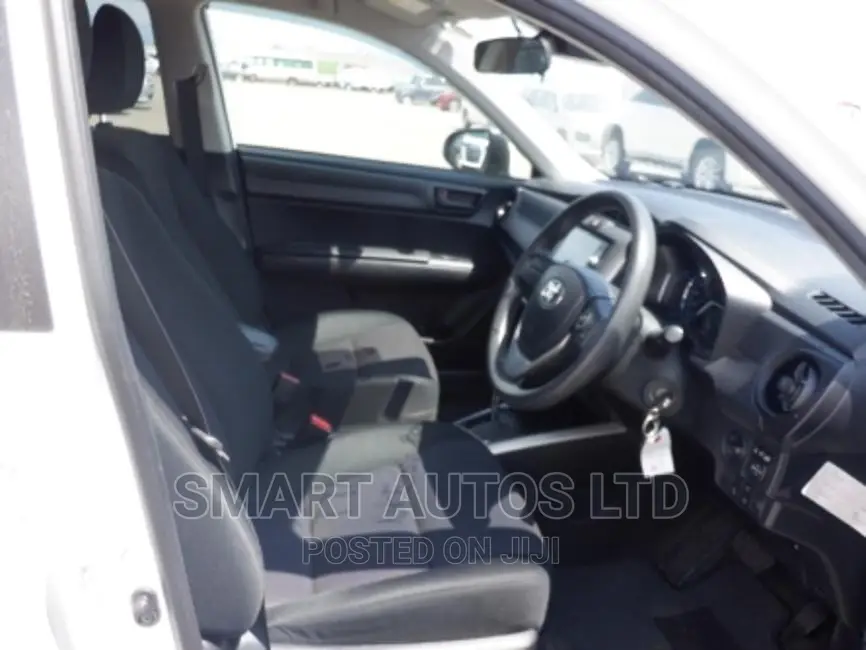 Toyota Corolla Fielder 2016 White